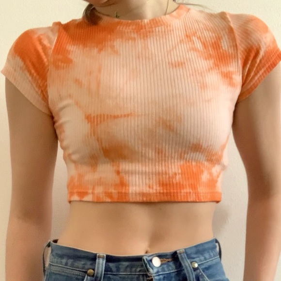 Crop Top - Picture 1 of 3